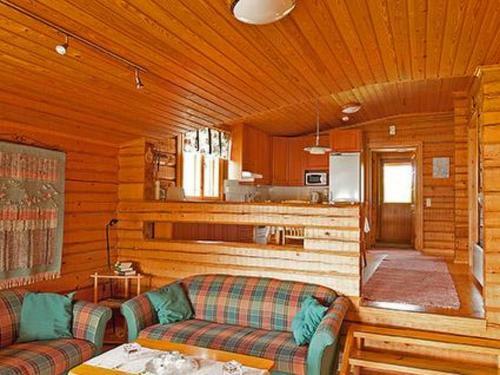 Holiday Home Pet�j�inen