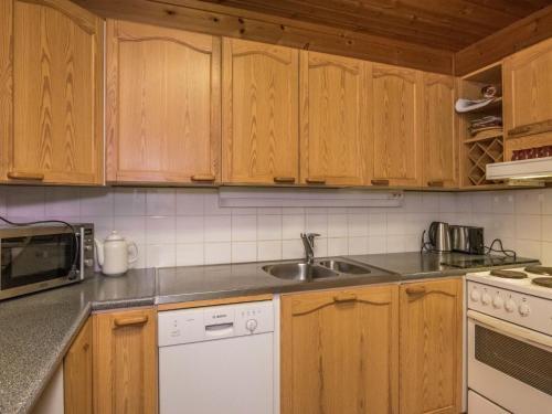 Holiday Home Aurinkorinne