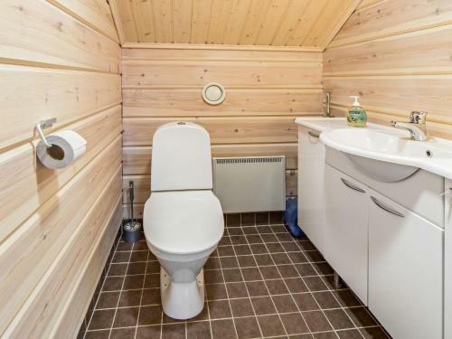 Holiday Home Villanoora B