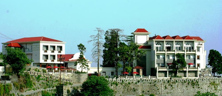 Hotel Royal Orchid Fort Resort