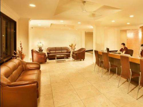 Hotel Lonavala - Under The Over - A Sterling Holiday Resort