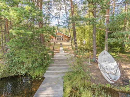 Holiday Home Valkealammi