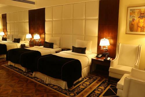 Hotel Della Resorts & Villas
