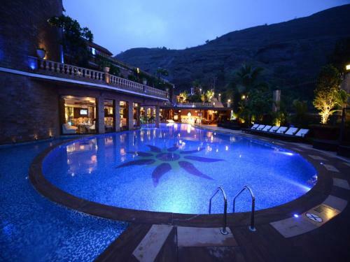 Hotel Della Resorts & Villas