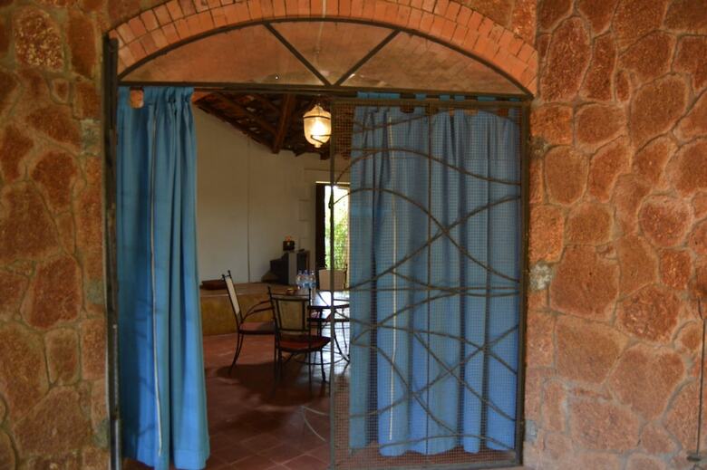 Hotel Laguna Anjuna