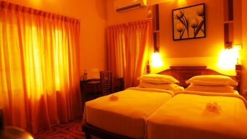 Hotel Deshadan Cliff & Beach Resort,varkala