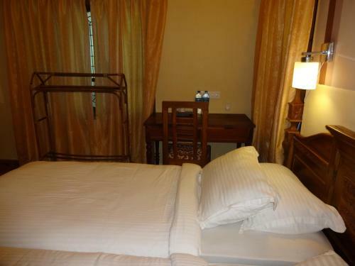 Hotel Deshadan Cliff & Beach Resort,varkala