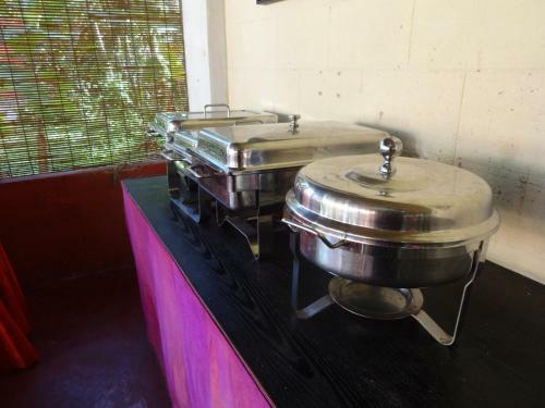 Hotel Deshadan Cliff & Beach Resort,varkala