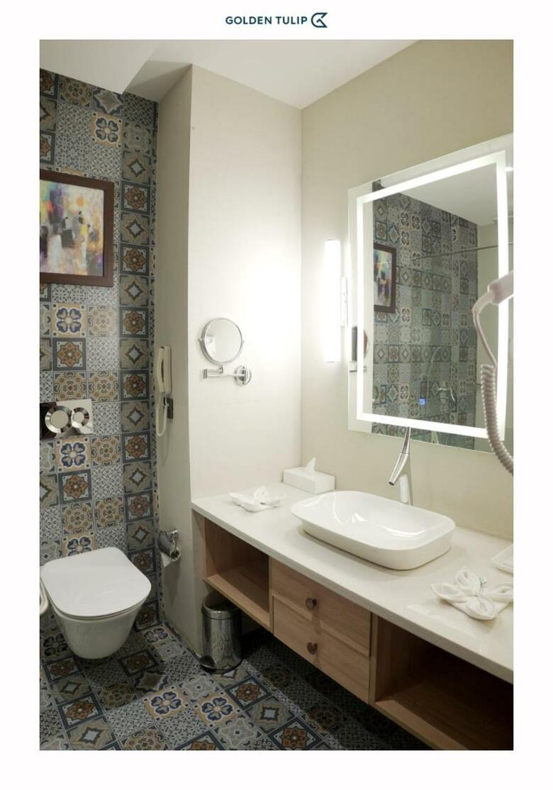 Hotel Golden Tulip Chandigarh, Panchkula