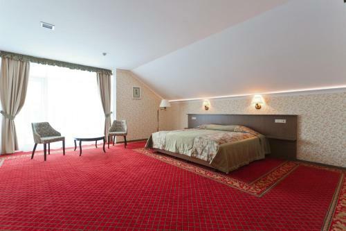 Hotel Drozdy Club