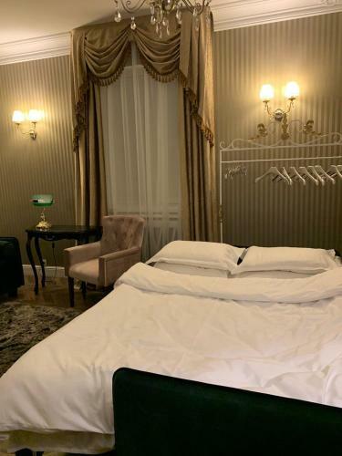 Apartamento Tikhiy Ugolok V Samom Tsentre Goroda