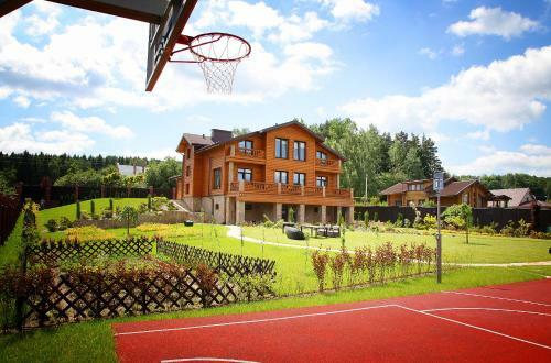 Vip Raubichi Holiday Home