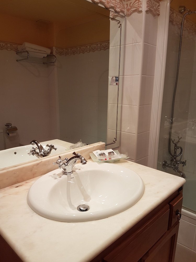 Albergue Hotel-residencia Alvargonz�lez
