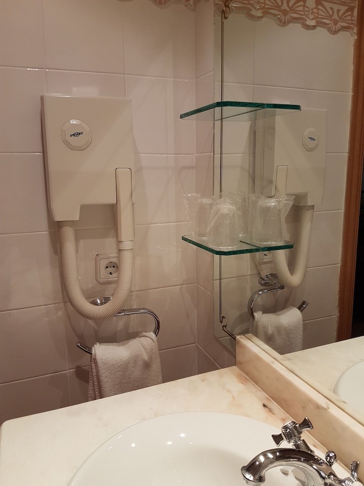 Albergue Hotel-residencia Alvargonz�lez