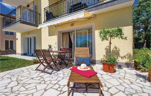 Three-bedroom Apartment In Matulji