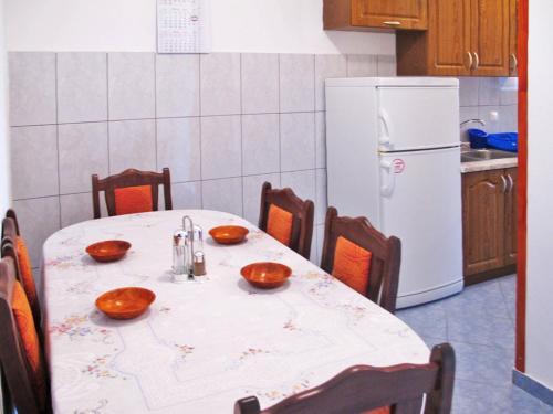 Holiday Home Haus Adriatic (voj510)