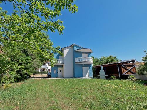 Apartments Plavi 825
