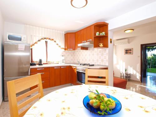 Apartment Nevenka 1482
