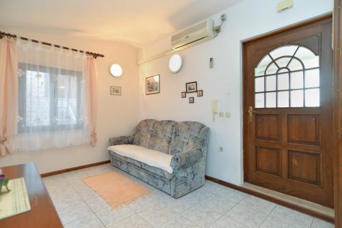 Apartments Vrcevan 811