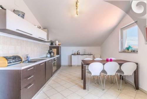 Apartamentos Jull Fucane