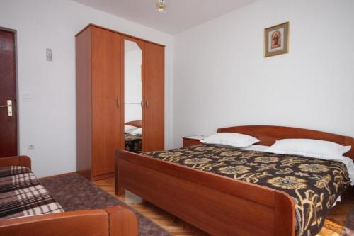 Hostal Triple Room Metajna 6378f