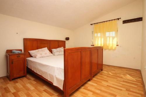 Apartment Metajna 6369b