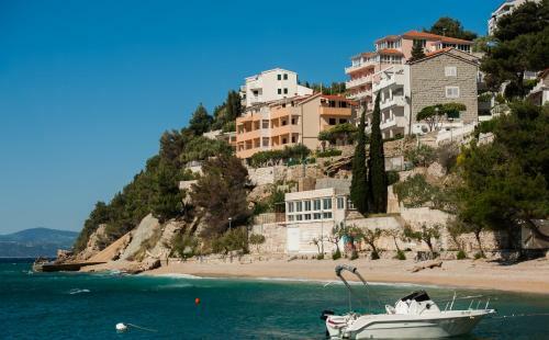 Apartments Davor