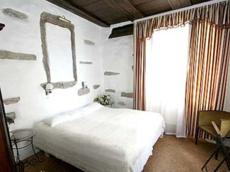 Hotel Olevi Residents