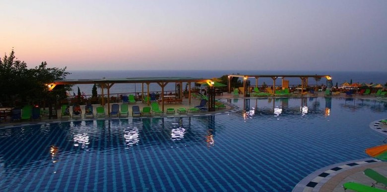 Hotel Eri Sun Village
