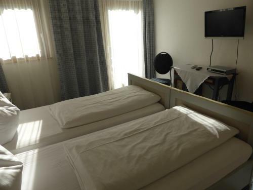 Hostal Gasthaus - Pension - Caf� D�rfl