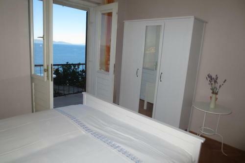 Apartment Podgora 12465b