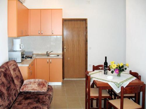 Apartment Haus Branimir (vir109)