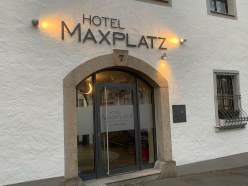 Hostal Hotel Maxplatz
