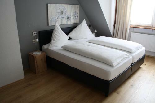 Hostal Weinhaus Moselsch�nke