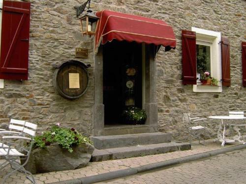 Hostal Weinhaus Moselsch�nke