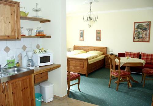 Hostal Haus Toskana