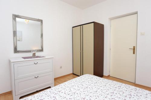 Apartment Orebic 4513a