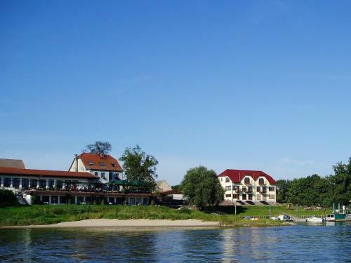 Hostal Elbterrassen Zu Brambach