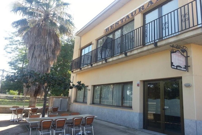 Hostal Torremirona