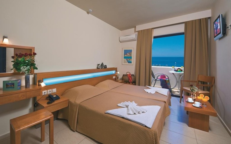 Hotel Eva Bay