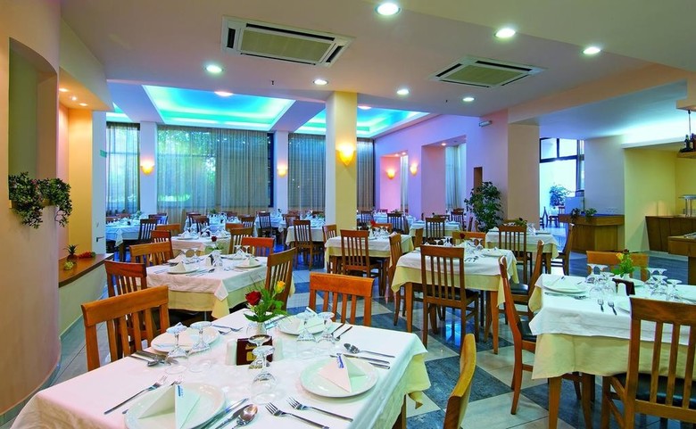 Hotel Eva Bay