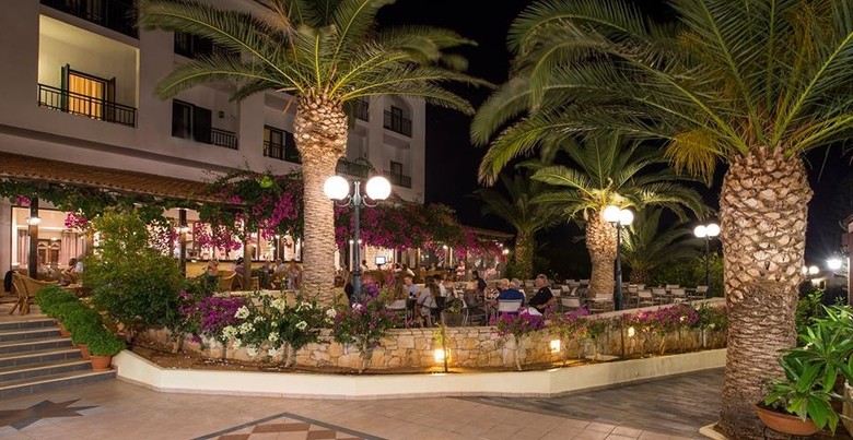 Hotel Chrissi Amoudia