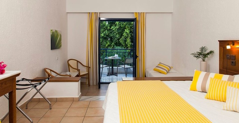 Hotel Chrissi Amoudia