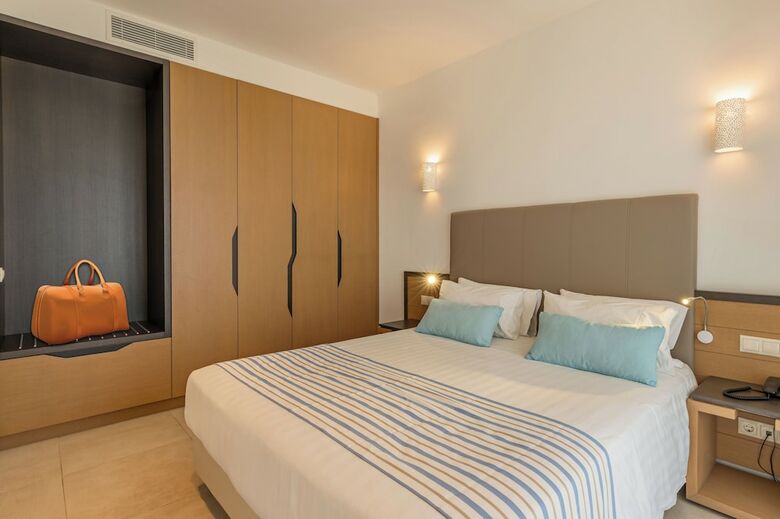 Hotel Minos