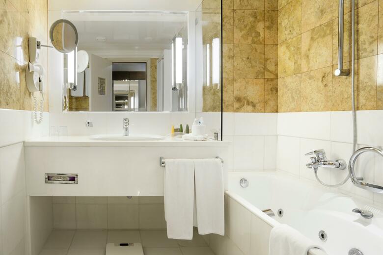 Hotel Holiday Inn Athens Airport
