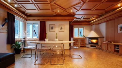Hotel Seehaus - Mountain Lake Resort