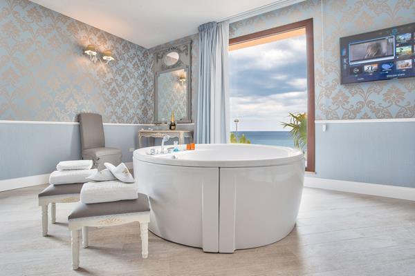 Hotel Marina Holiday & Spa