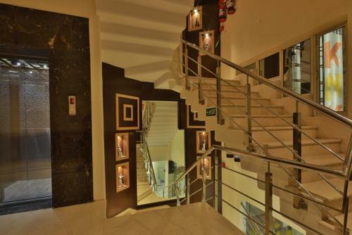 Hotel Knk International