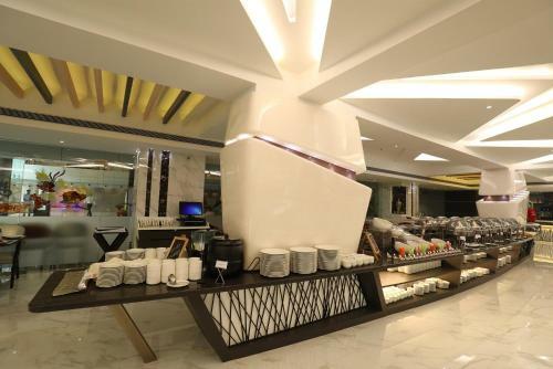 Hotel The Byke Suraj Plaza