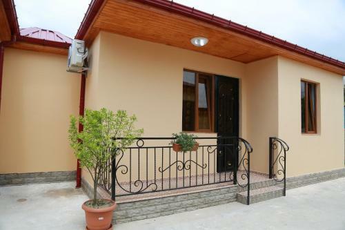 Nikos House